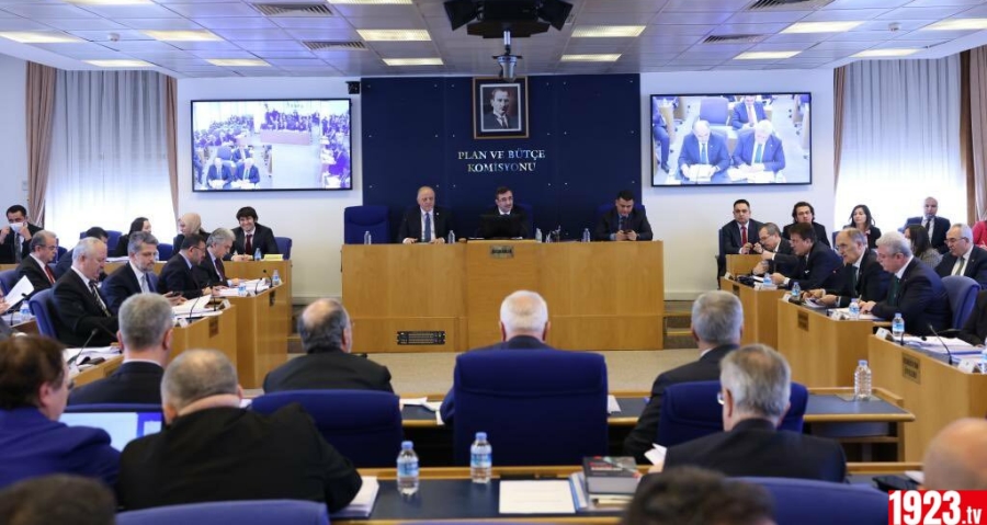 YENİDEN YAPILANDIRMA KOMİSYONDAN GEÇTİ